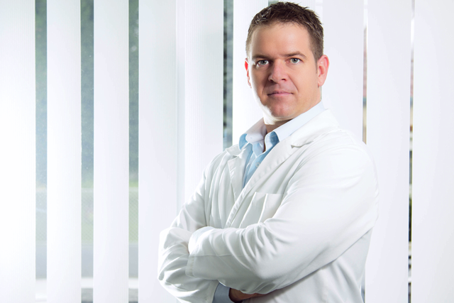 Dr. Schendl Roland